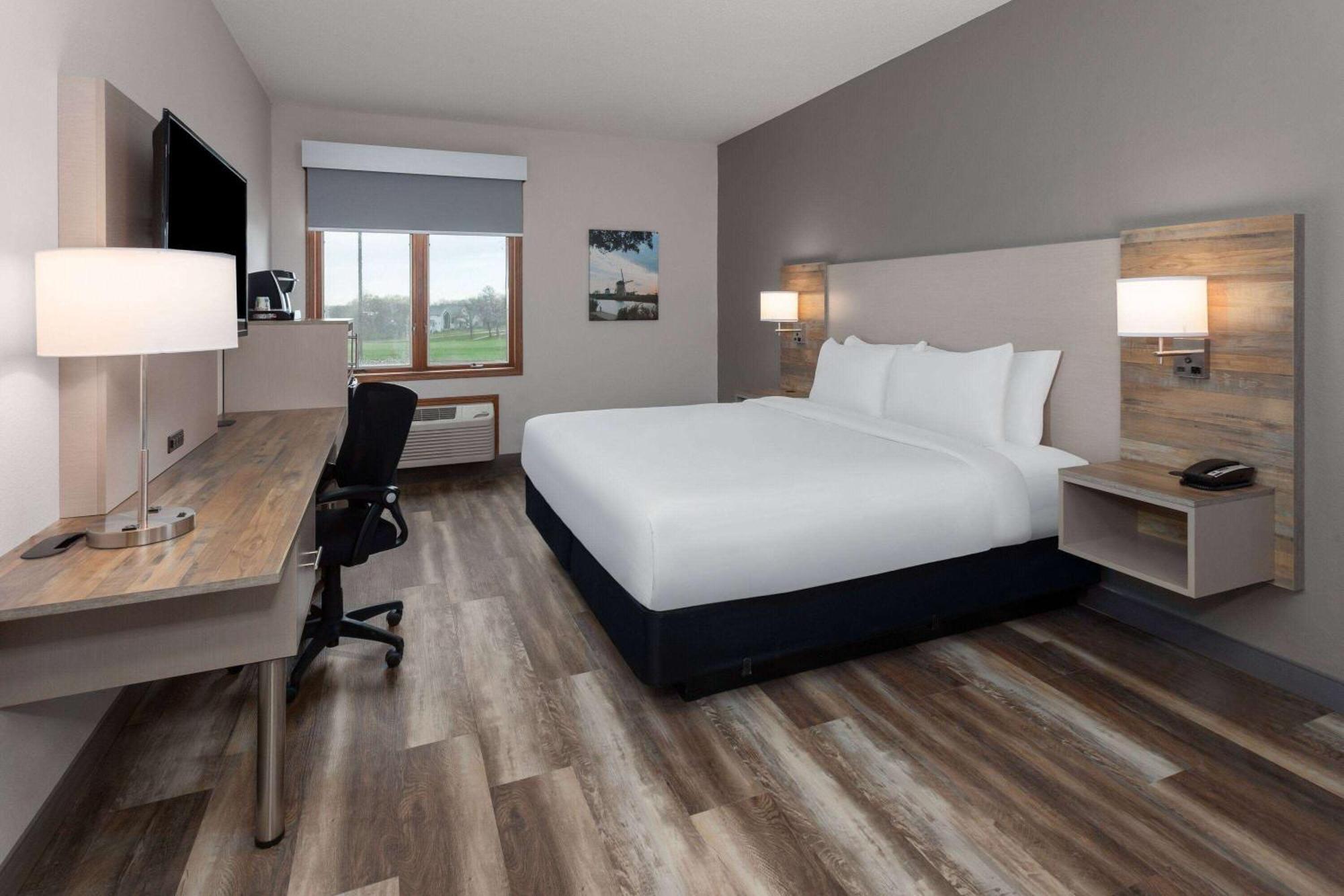 Links Bos Landen Hotel & Spa Of Pella, Trademark By Wyndham Εξωτερικό φωτογραφία