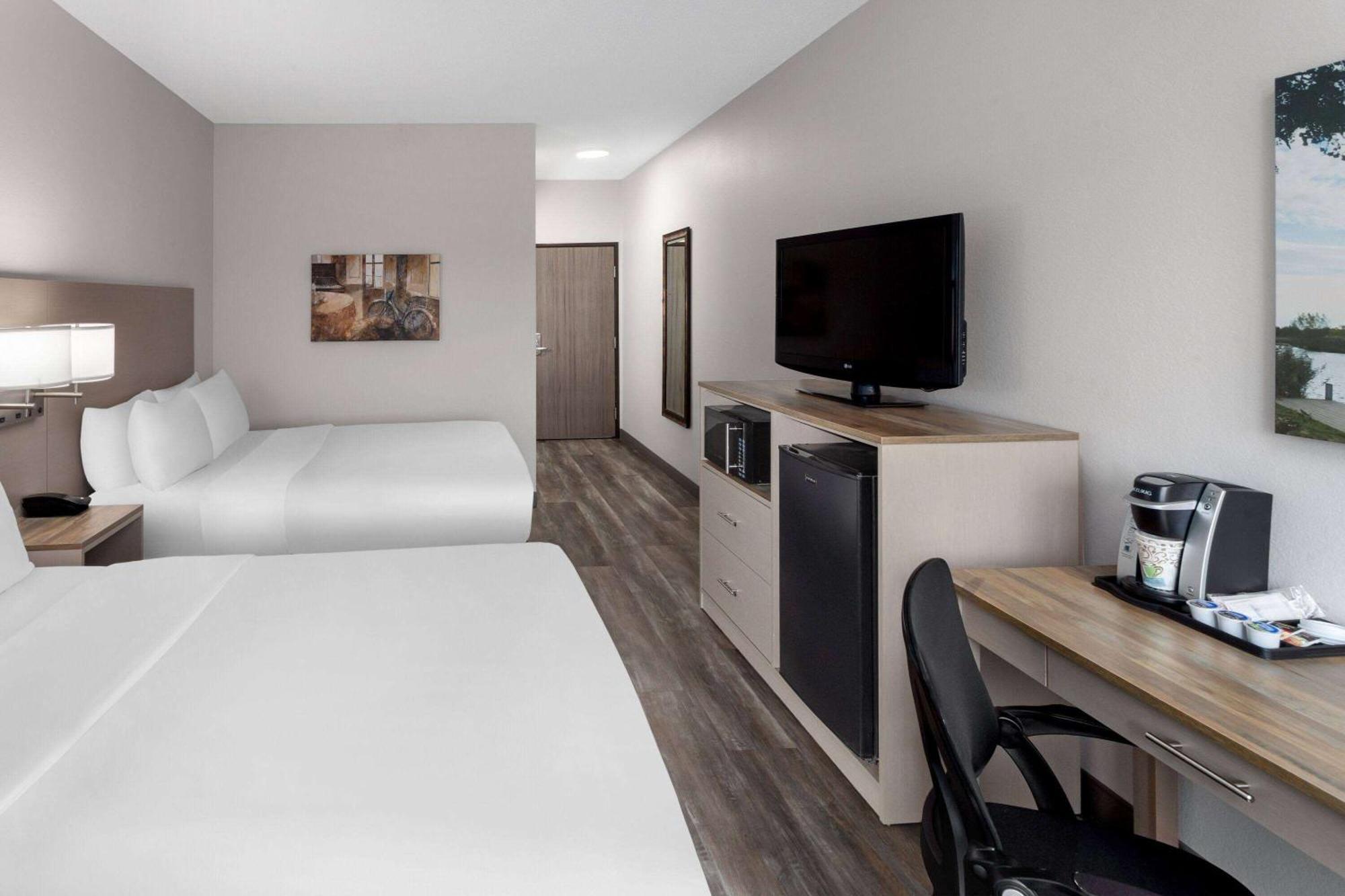 Links Bos Landen Hotel & Spa Of Pella, Trademark By Wyndham Εξωτερικό φωτογραφία