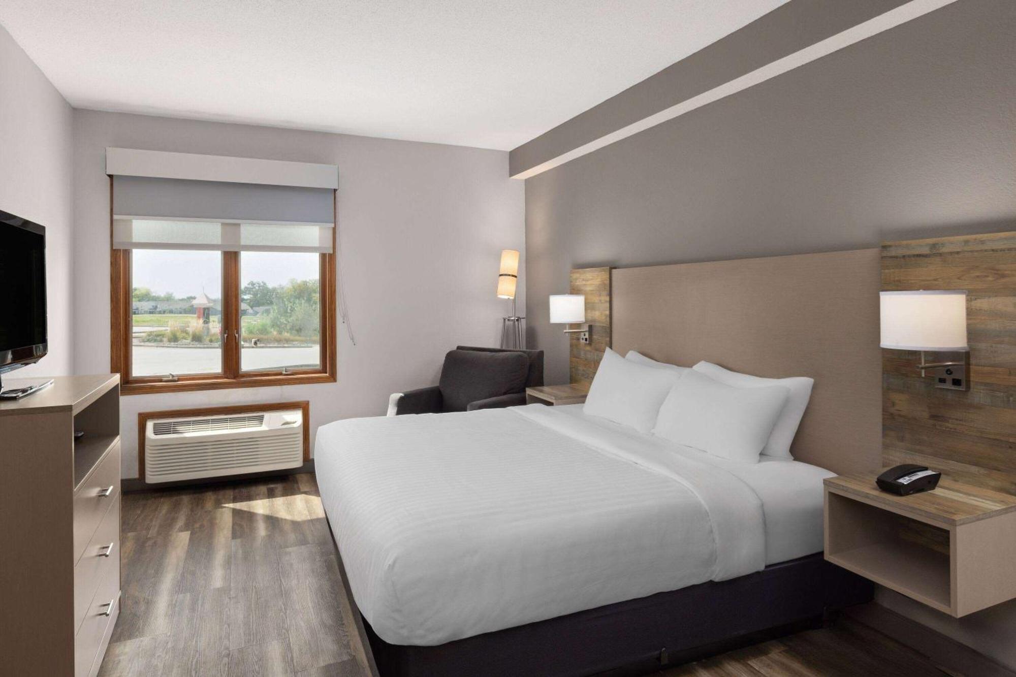 Links Bos Landen Hotel & Spa Of Pella, Trademark By Wyndham Εξωτερικό φωτογραφία