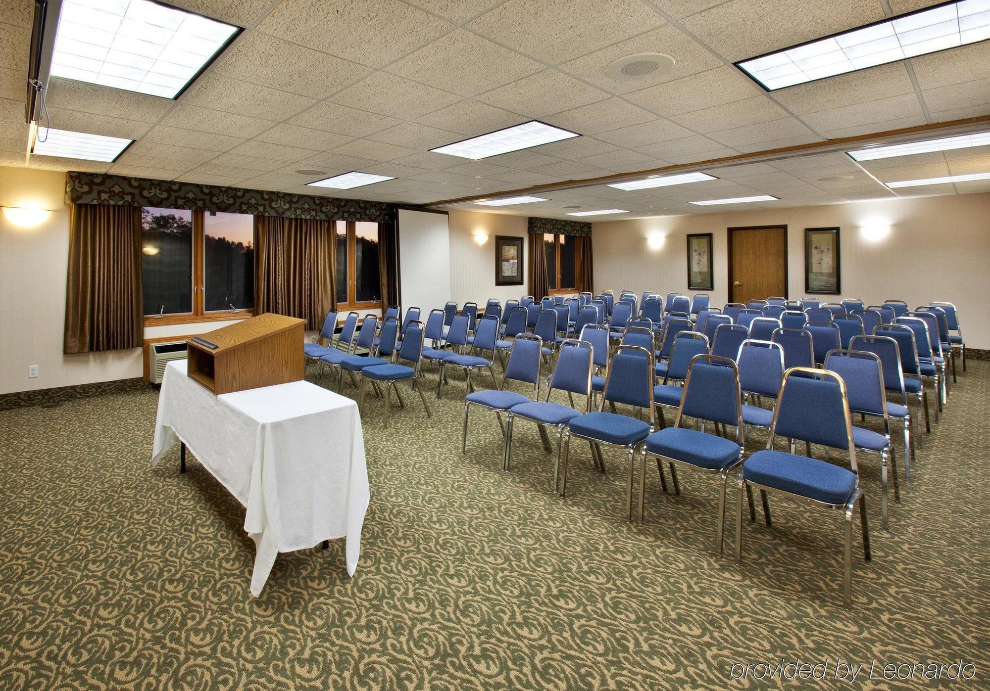 Links Bos Landen Hotel & Spa Of Pella, Trademark By Wyndham Ανέσεις φωτογραφία