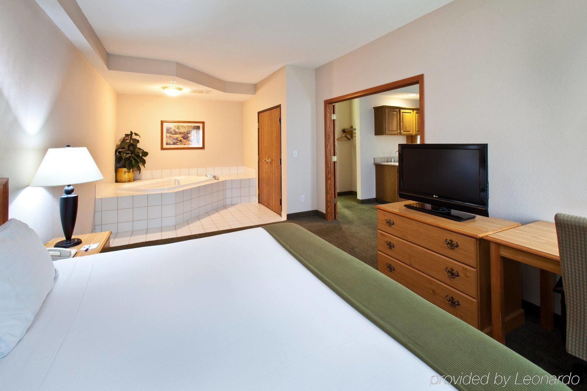 Links Bos Landen Hotel & Spa Of Pella, Trademark By Wyndham Δωμάτιο φωτογραφία